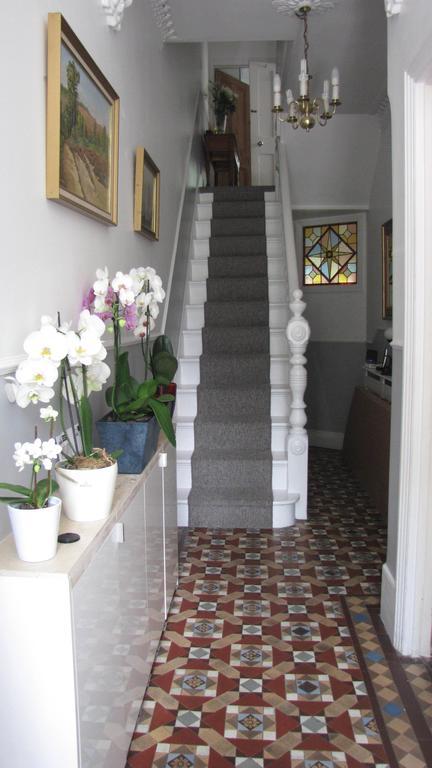Holmewood Homestay London Bilik gambar